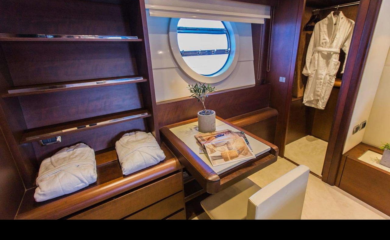 Yacht Yacht charter ULISSE - photo 16 of 24