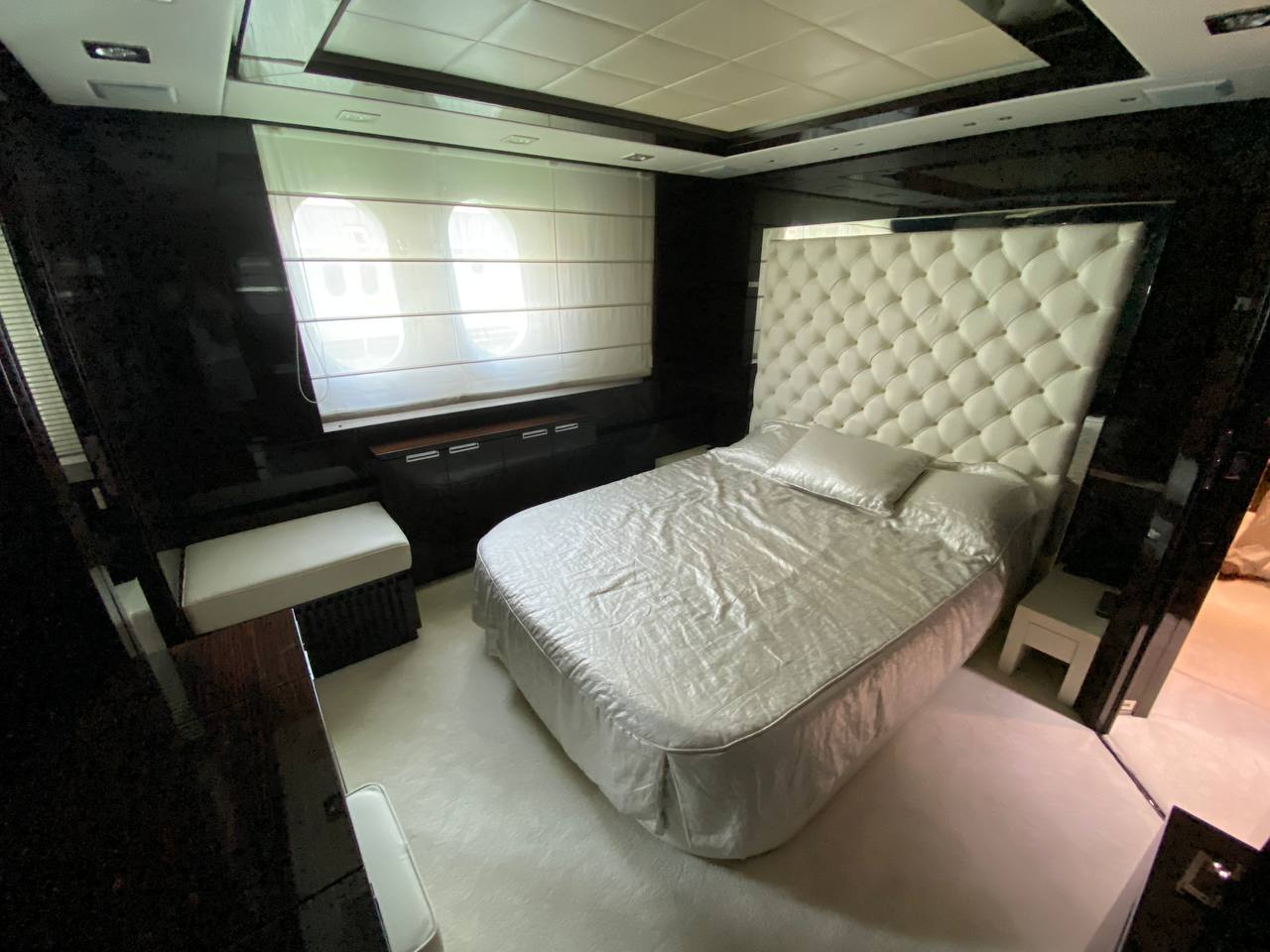 Yacht WHITE PEARL - photo 8 of 14
