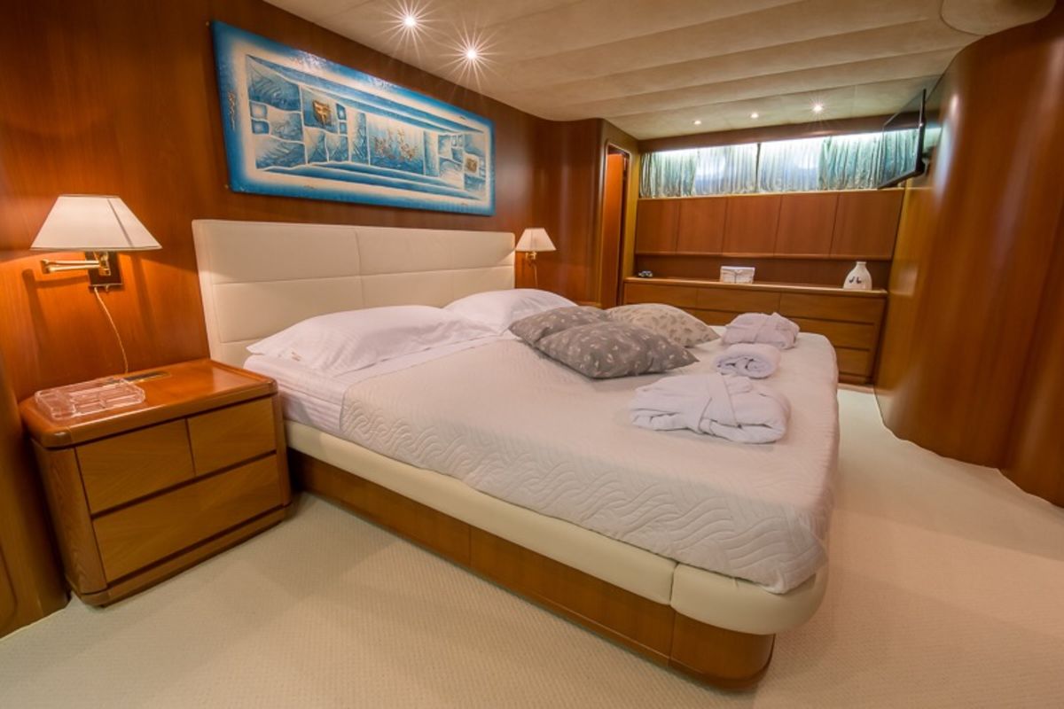 Yacht Yacht charter PIERPAOLO IV - photo 5 of 8
