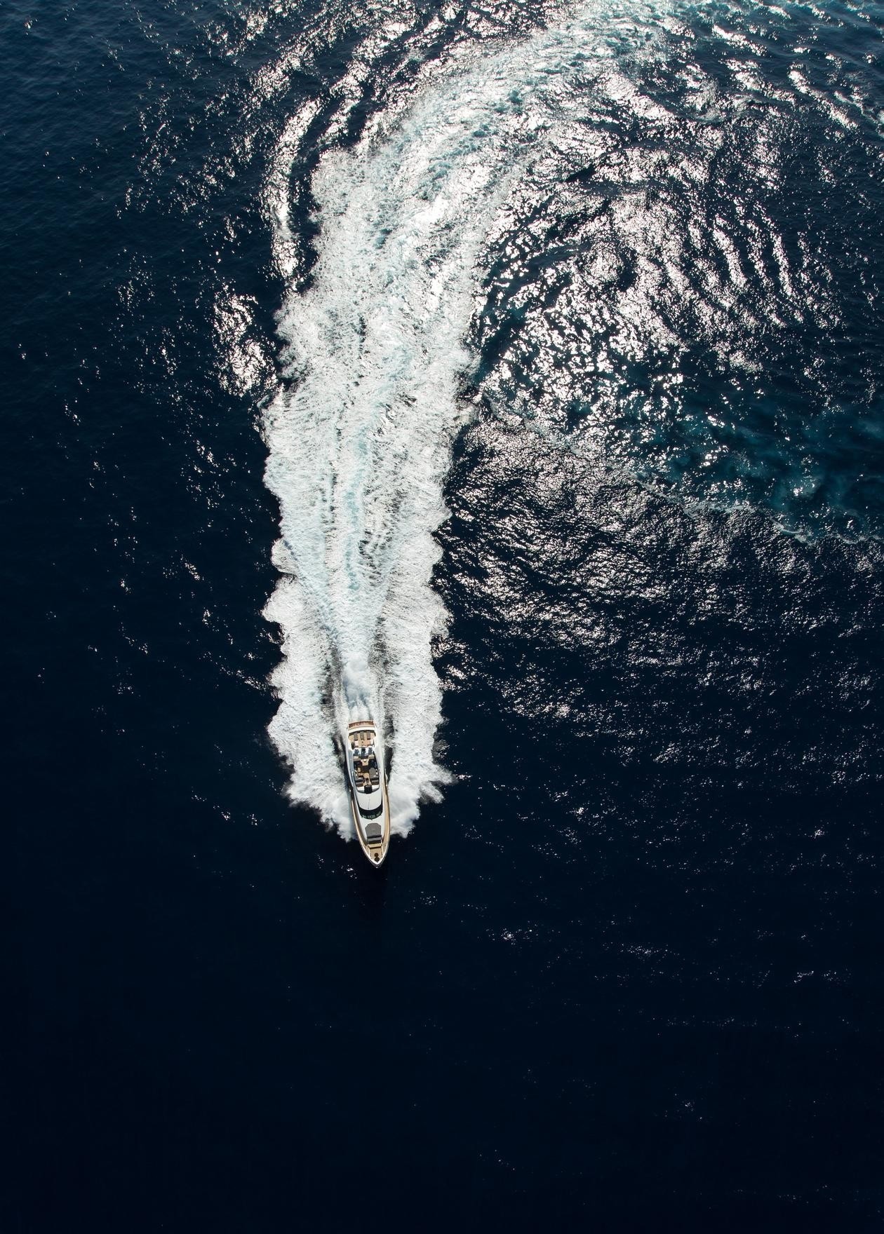 Яхта KEROS ISLAND - фото 38 из 45
