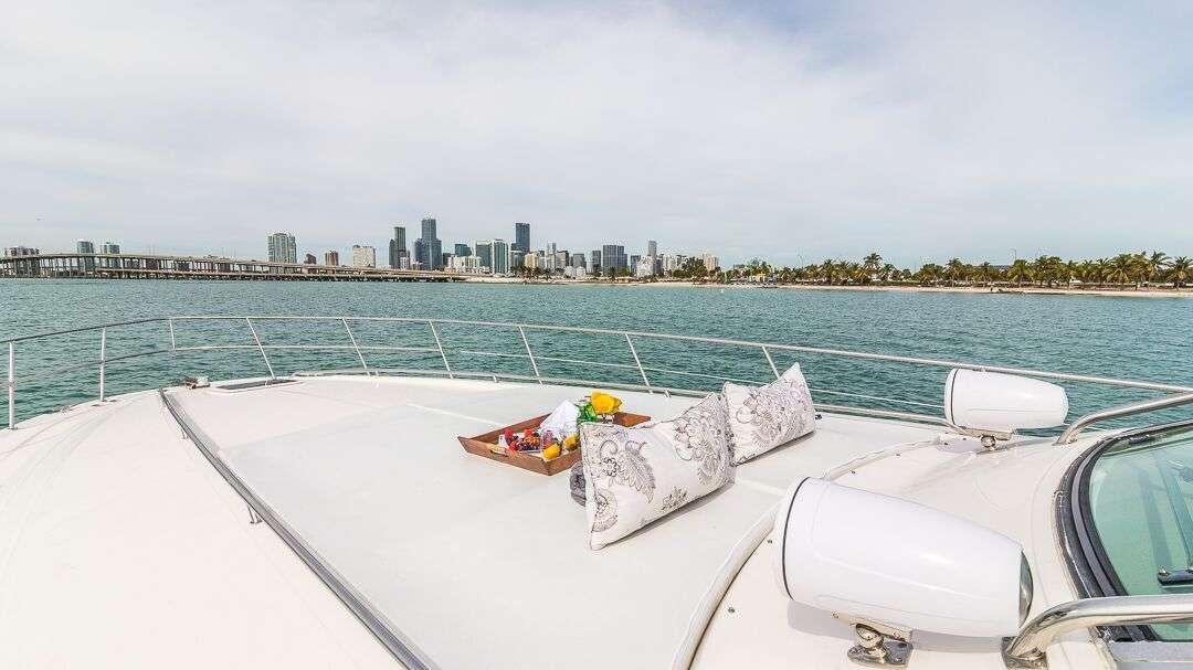 Yacht Yacht charter WHY NOT - photo 10 of 17