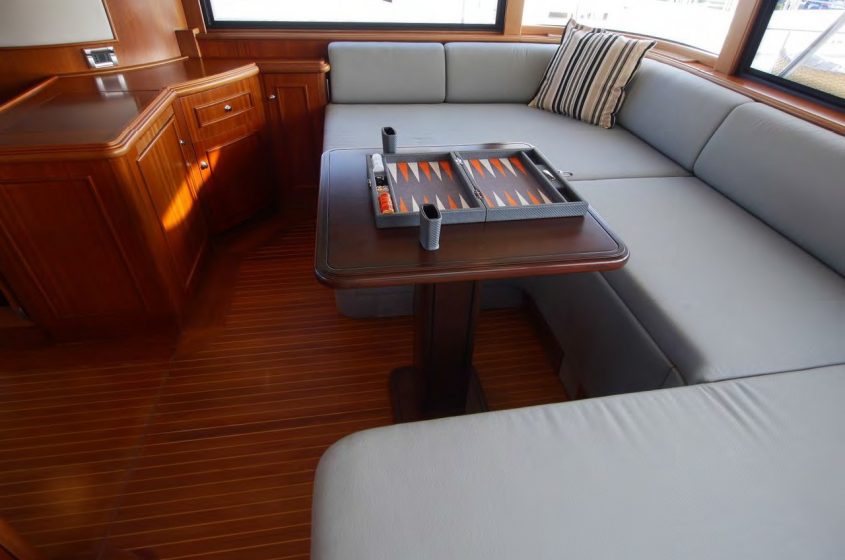 Yacht Yacht charter VINTAGE (27)M - photo 12 of 17