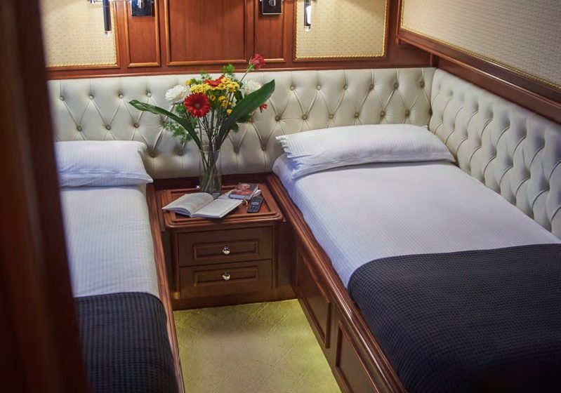 Yacht Yacht charter VINTAGE (27)M - photo 6 of 17