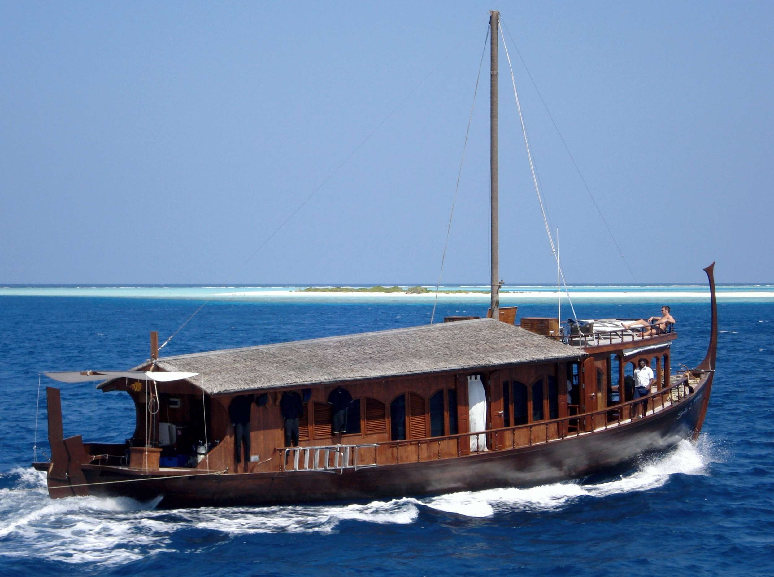 Яхта DHONI STELLA II - фото 1 из 13