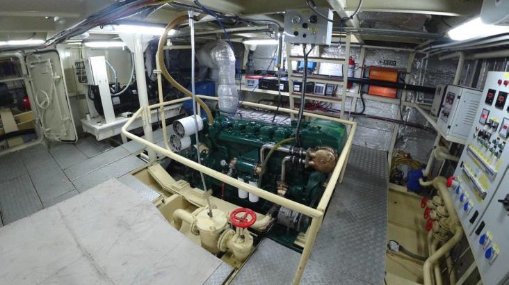 Яхта 36-метровая стальная моторная яхта с домашним уютом - фото 37 из 42